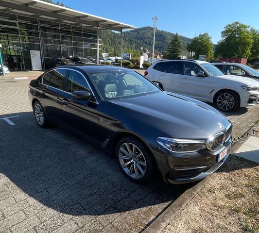 BMW 530e iPerformance - Luxury Line 