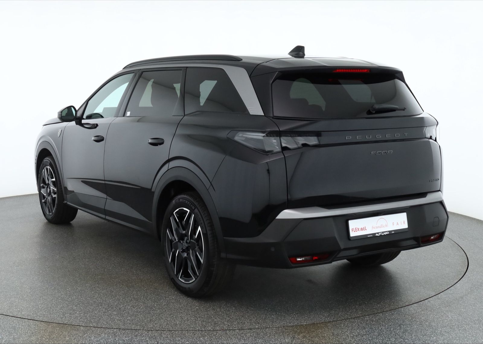 Peugeot 5008 GT 1.2 Hybrid Aut. LED ACC Navi imagem 3