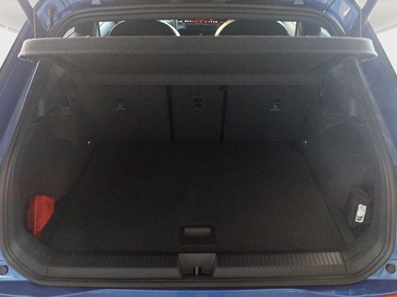 Fahrzeugabbildung Volkswagen T-Roc NEU 1.5 eTSI R-Line Black Style  NAVI+IQ-L