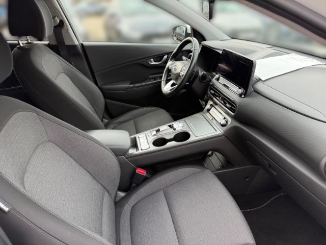 Fahrzeugabbildung Hyundai KONA Edition 30+ 2WD +KLIMA+RFK+NAVI+SHZ+PDC+UVM