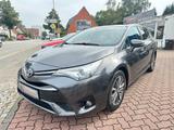 Toyota Edition-S T. Sports - Toyota Avensis mit Benzin-Antrieb