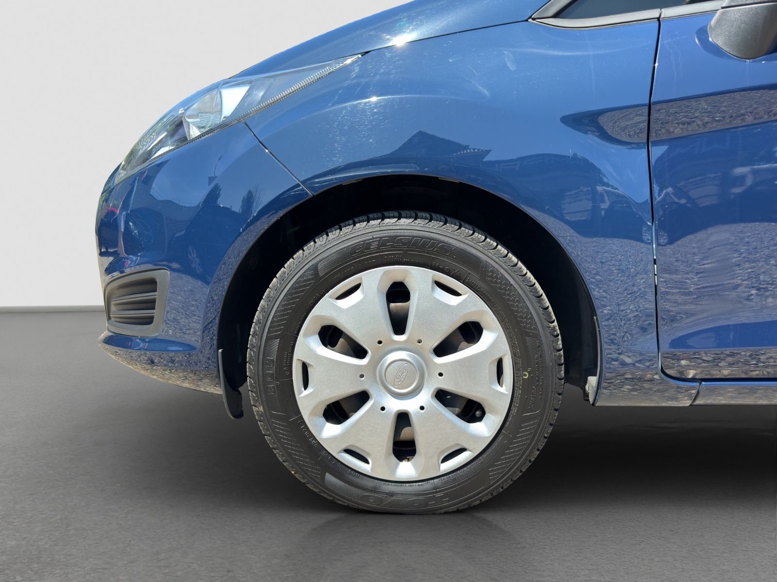 Fahrzeugabbildung Ford Fiesta Ambiente/Klimaanlage/TÜV/HU/Radio/USB