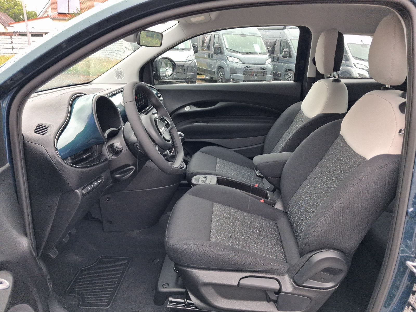 Fahrzeugabbildung Fiat 500 1.0 Hybrid FireFly 48 kW Icon