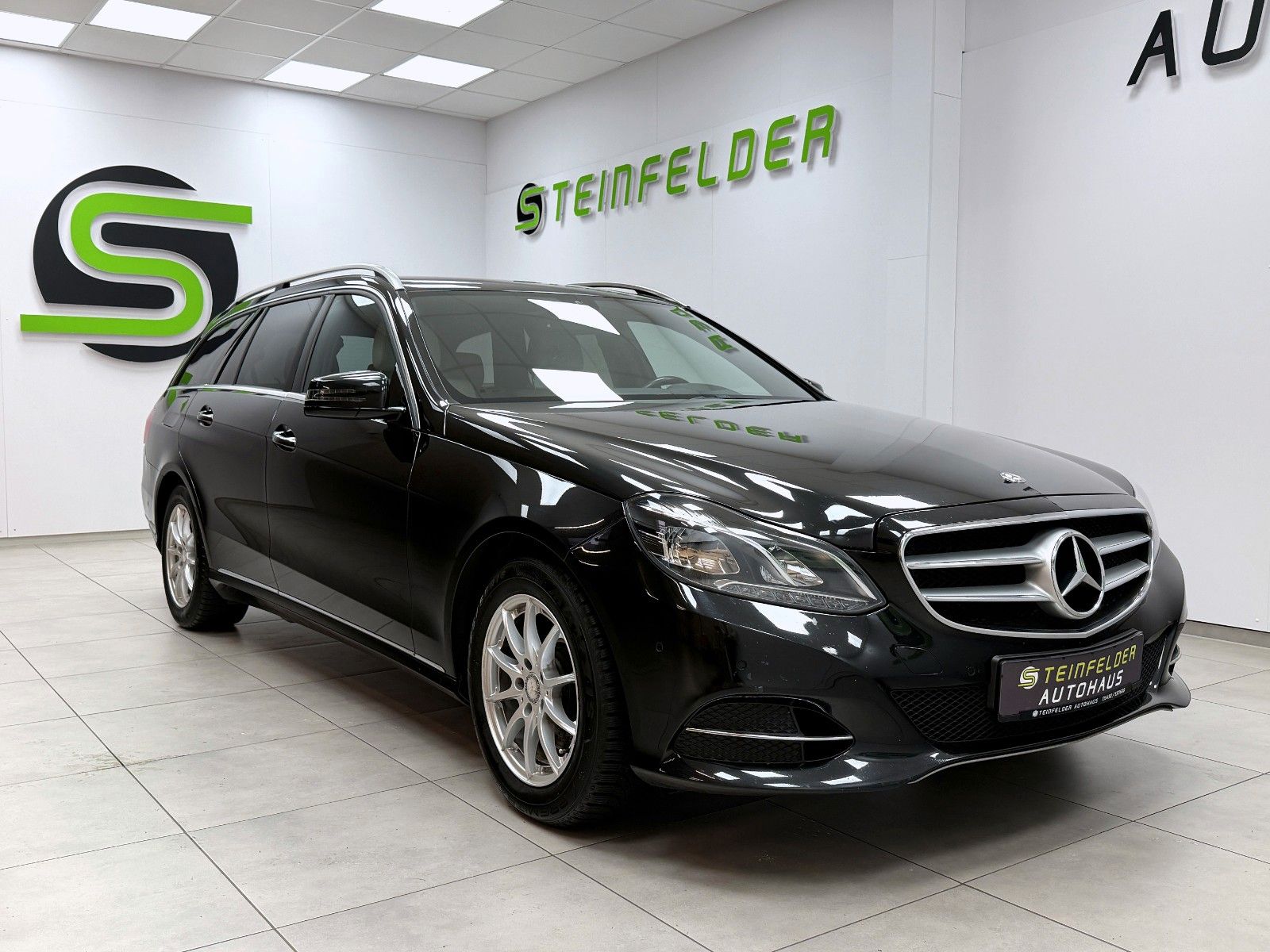 Mercedes-Benz E 350 BlueTec / LEDER / SHZ / NAVI
