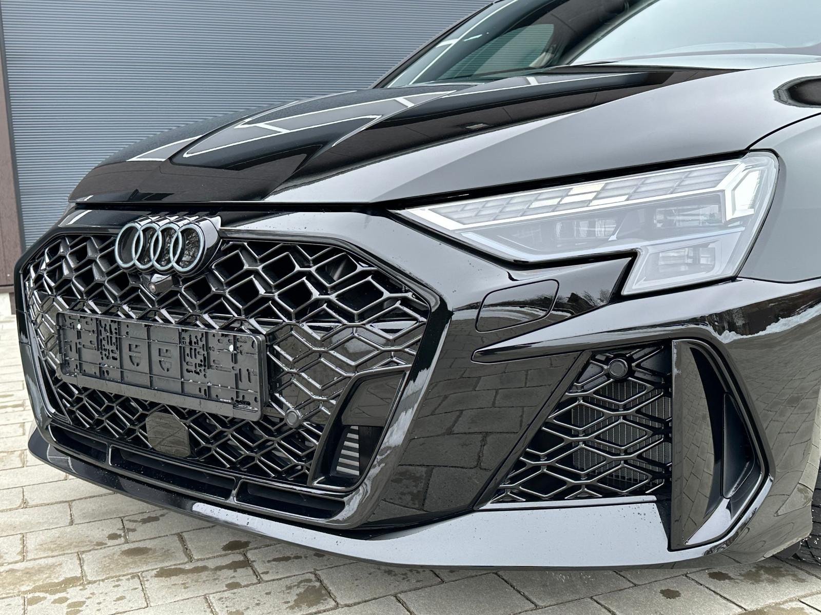 Audi RS3 Sportback RS SPORT/ 360°/HUD/MATRIX/SONOS