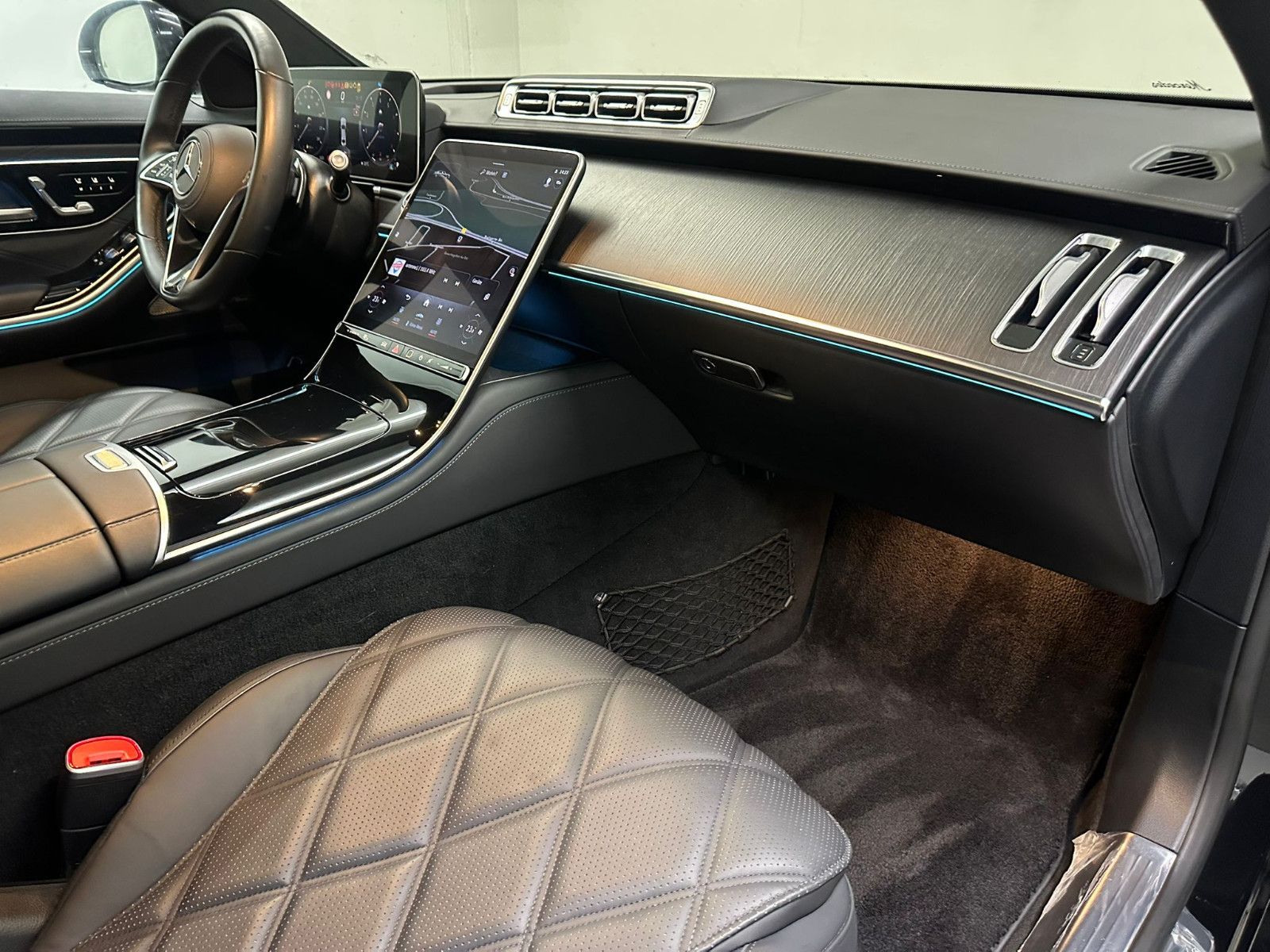 Fahrzeugabbildung Mercedes-Benz S 680 Maybach *FONDENTERAINMENT*HEADUP*EXECUTIVE