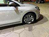Hyundai IONIQ 1.6l GDi PLUG-IN HYBRID Trend Trend - Hyundai IONIQ Trend mit Hybrid-Antrieb (Benzin/Elektro)