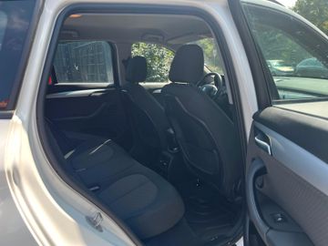 BMW X1 - 10
