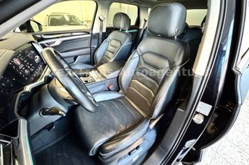 Volkswagen Touareg - 10