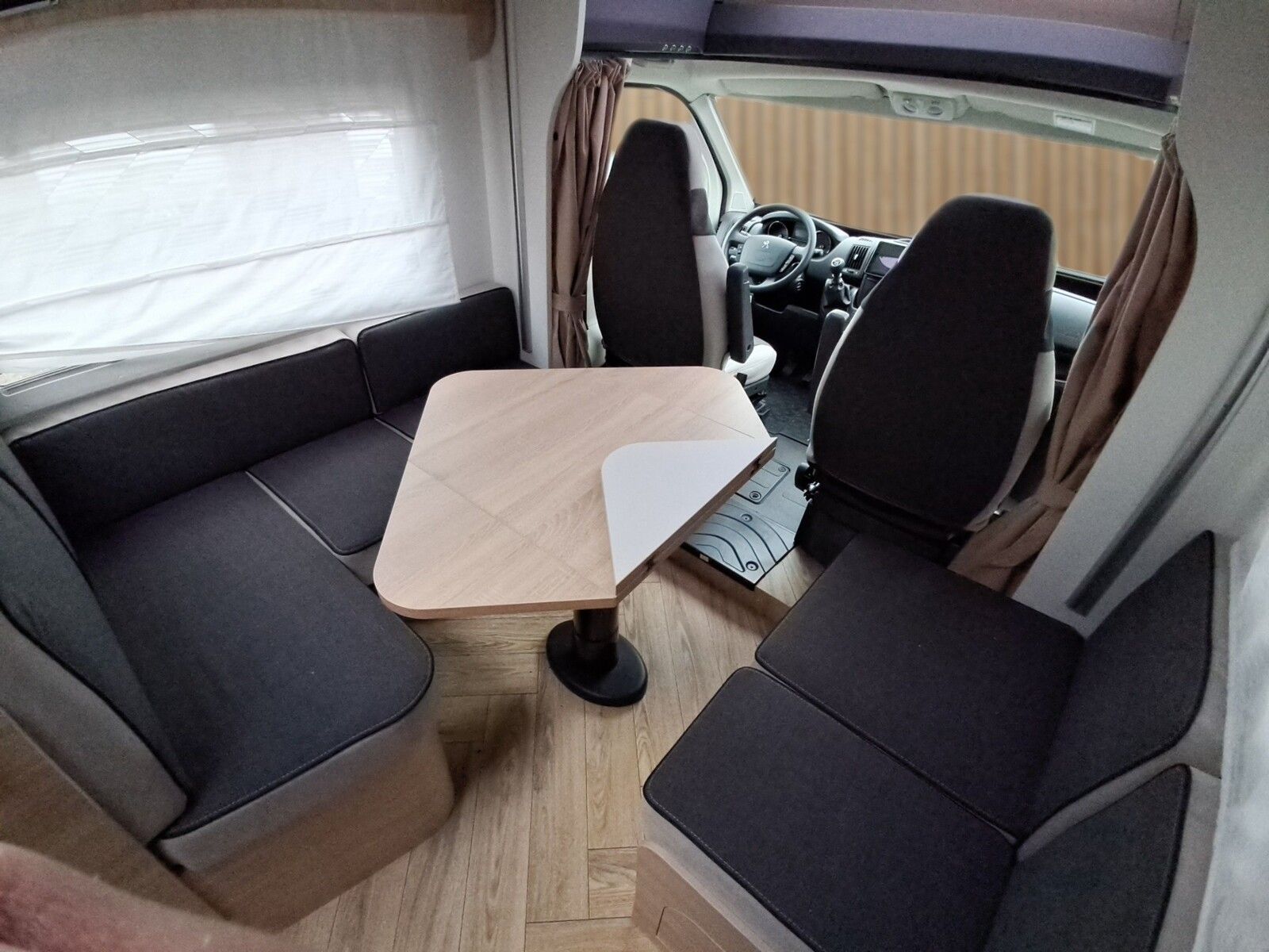 Fahrzeugabbildung Chausson Teilintegriert 724 Etape Line Peugeot 140 PS