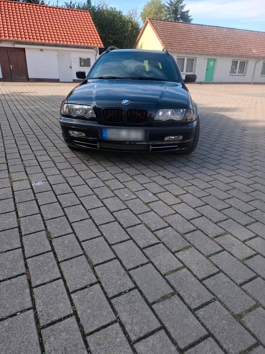 BMW 330