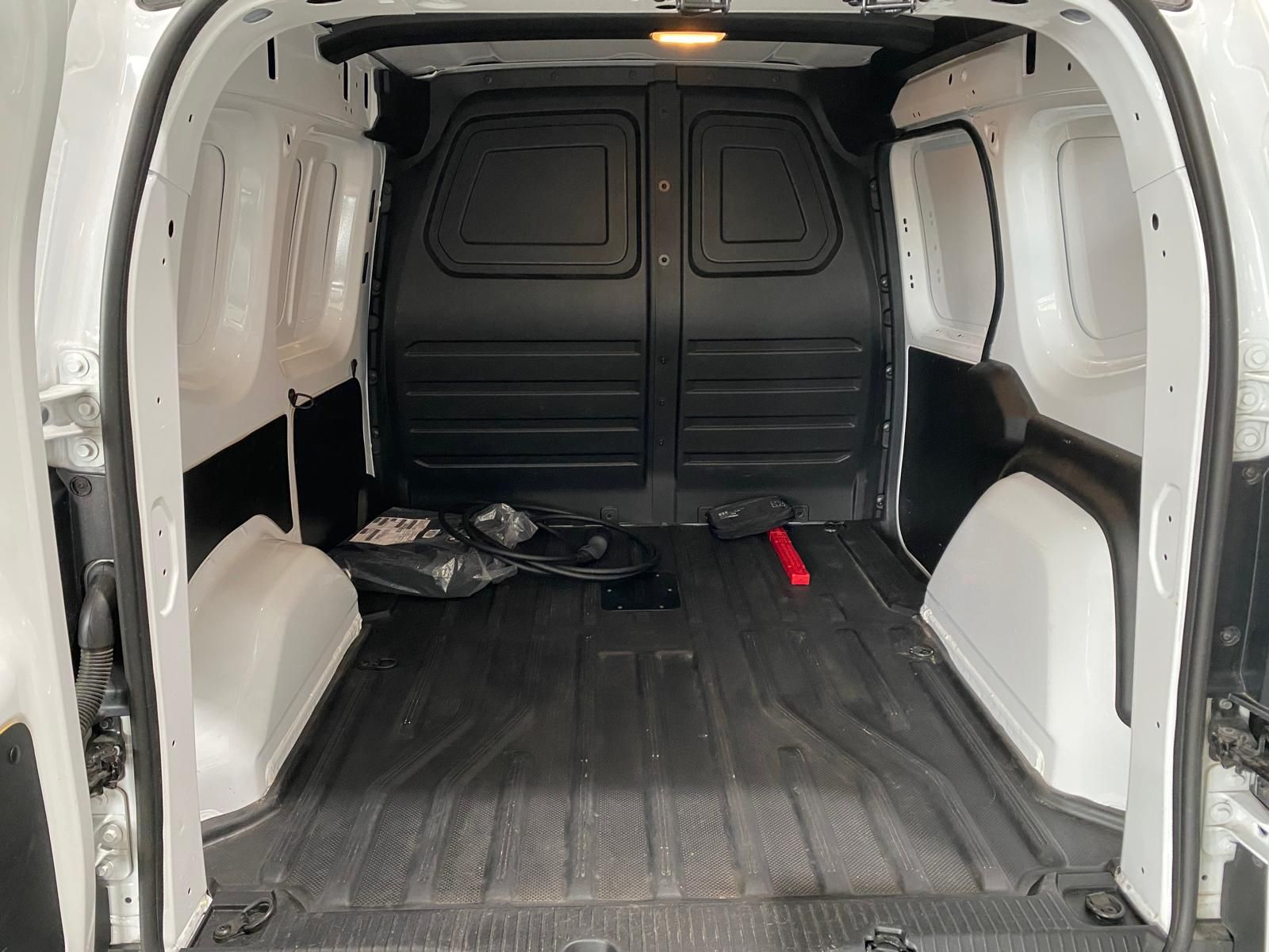 Fahrzeugabbildung Mercedes-Benz eCitan Kasten/Standard/AHK/