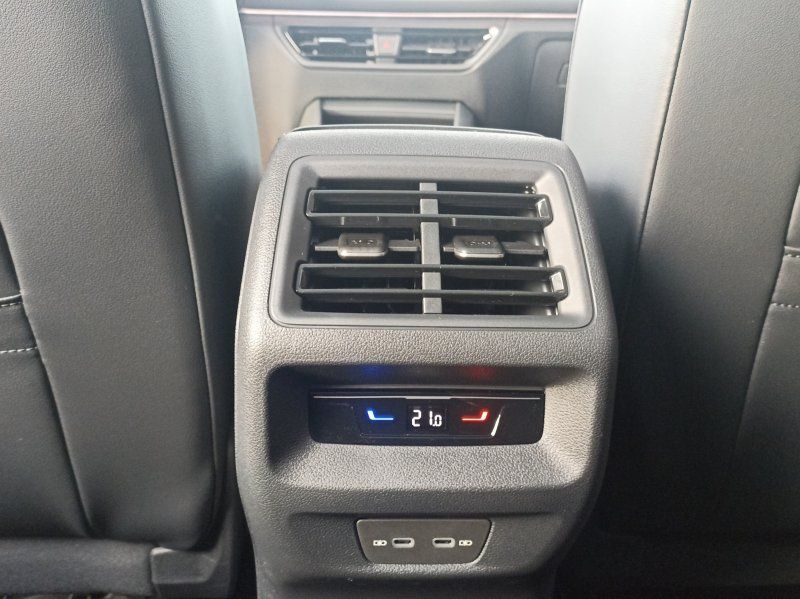 Fahrzeugansicht 17 Fahrzeugabbildung Volkswagen Tiguan 1.5 eTSI Life DSG AHK+ACC+NAVI+LED+PANO-