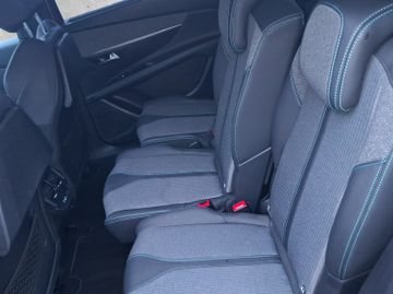 Peugeot 5008 Allure Pack 1.2 136 Kam.+KeyLess+LED+Navi