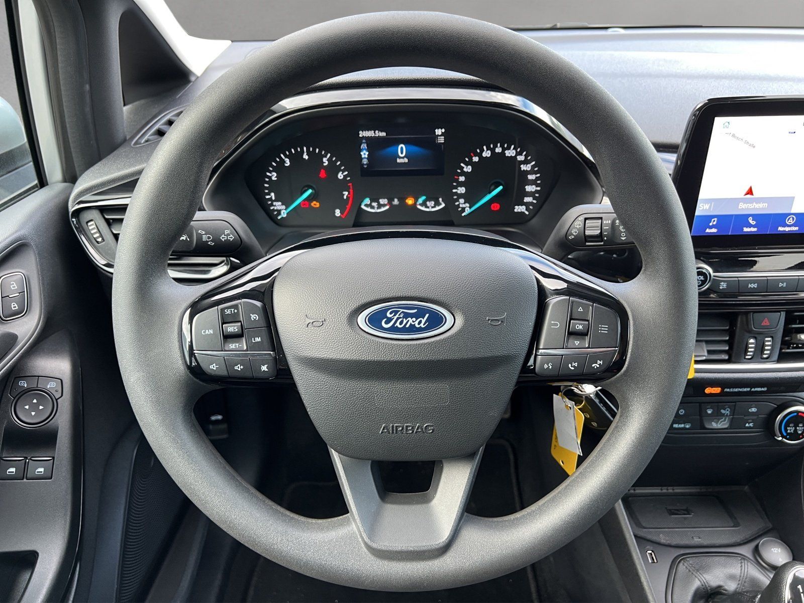 Fahrzeugabbildung Ford Fiesta 1.1 Cool & Connect KAMERA/LED/TEMPOMAT/