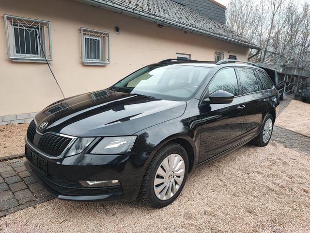 Skoda Octavia Combi Ambition/NAVI/TEMPOMAT/S.HZ./PDC