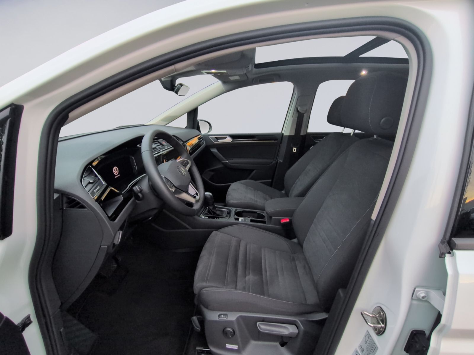 Touran Highline 1.5 TSI DSG STHZ+KINDERSITZ+AHK+