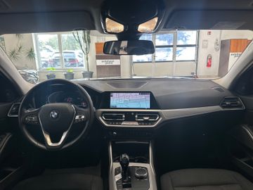 BMW 320 - 3