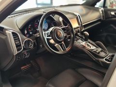 Fahrzeugabbildung Porsche Cayenne Diesel *SPORT-CHRONO* (SI-LÜFT/PDLS/CAM