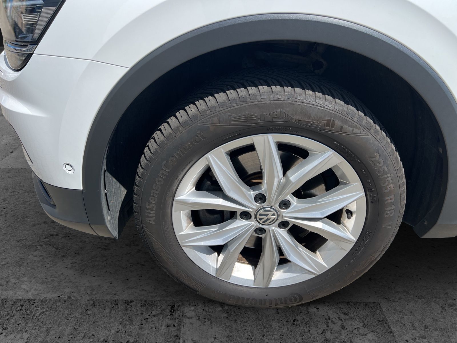 Fahrzeugabbildung Volkswagen Tiguan Allspace TDI Highline 4M DSG LED  ACC DCC