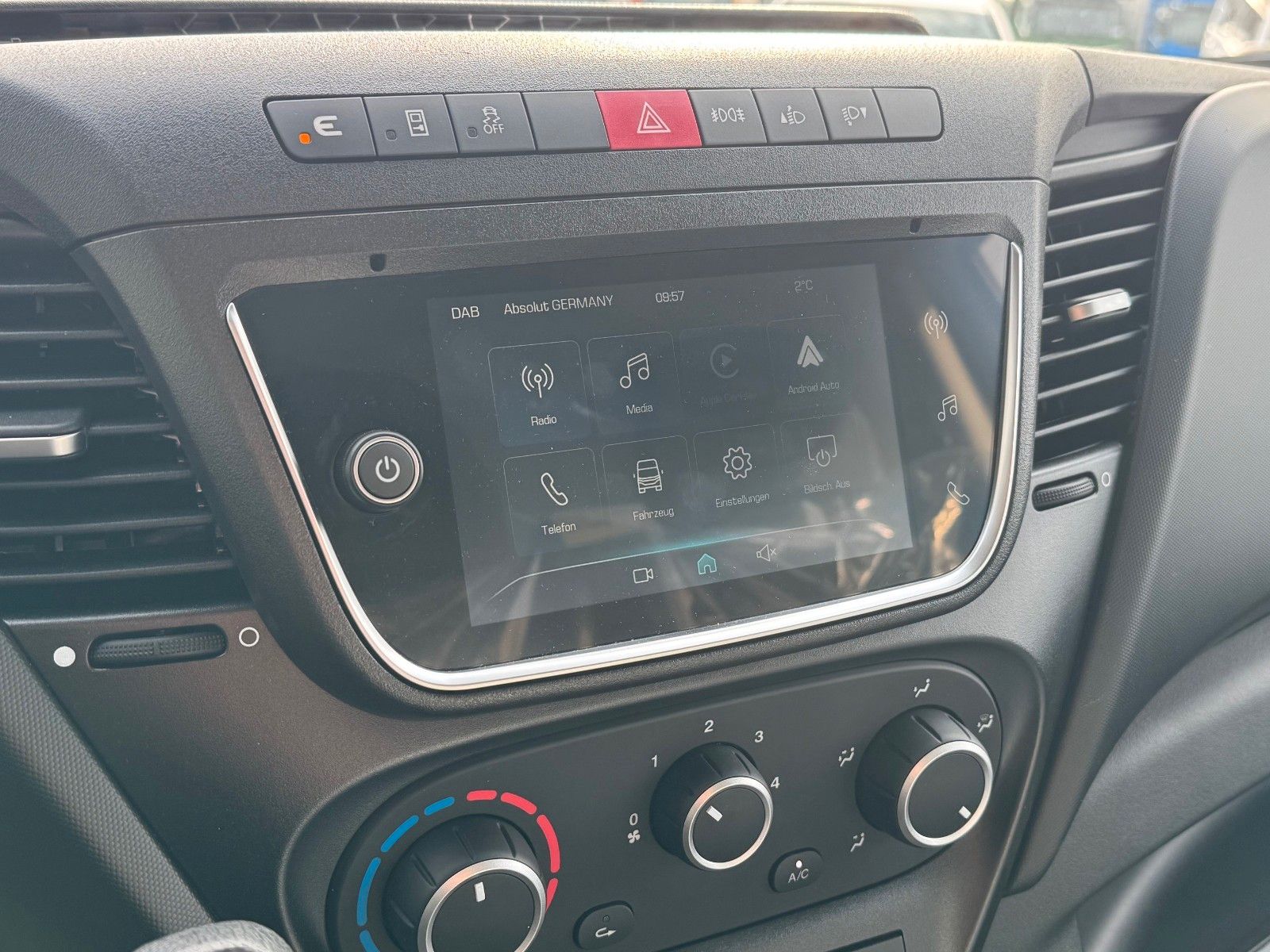 Fahrzeugabbildung Iveco Daily 35S14 A8 *R4.100mm*Automatik*Kamera*