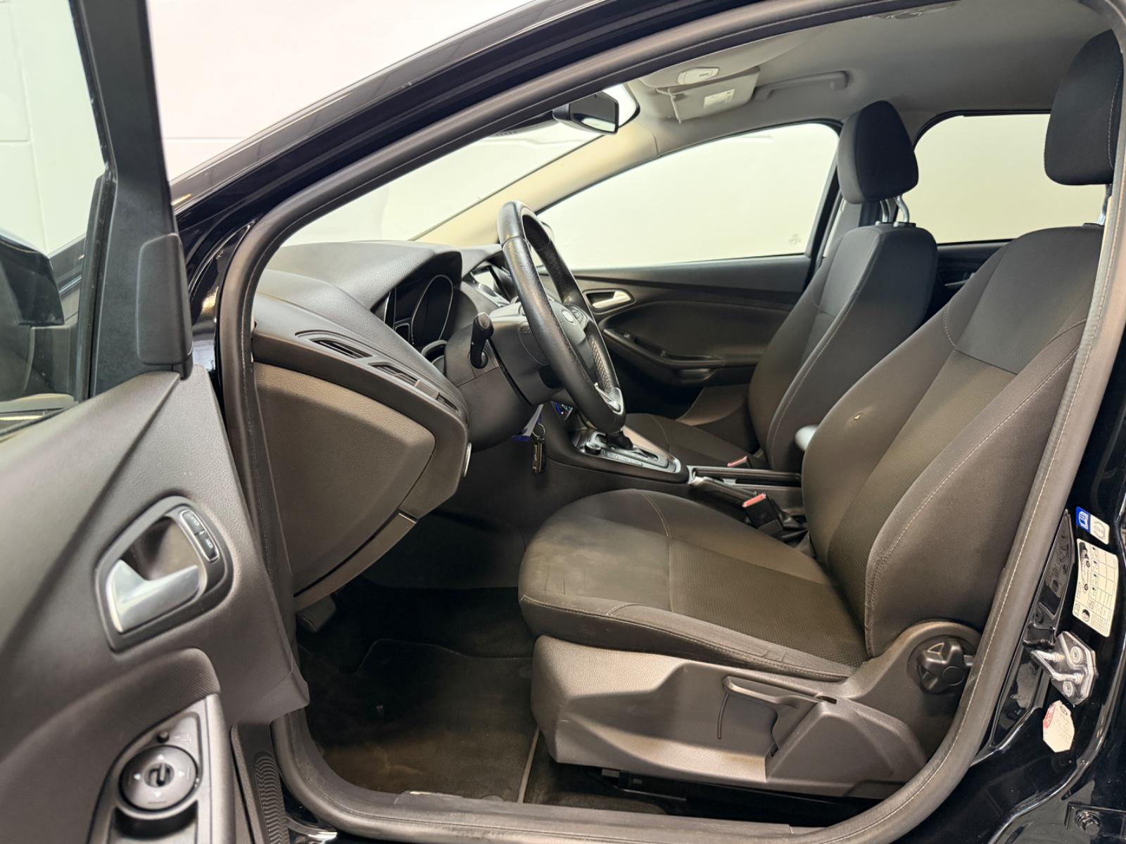 Ford Focus Turnier Business*2.hd*Autom.*Carplay*Navi