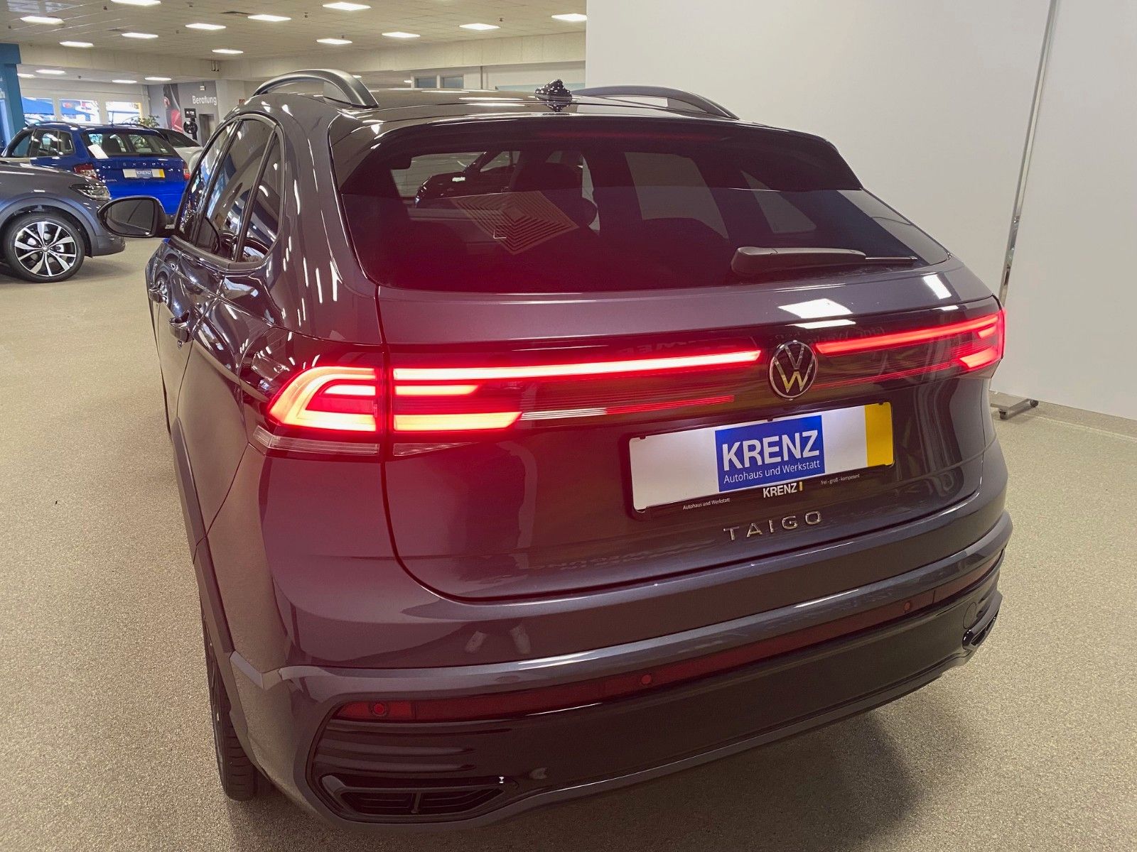 Fahrzeugabbildung Volkswagen Taigo 1.5 TSI DSG R-LINE+Black Style+ACC+Matrix+