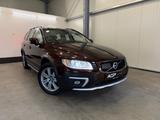 Volvo XC 70 *AWD* *Summum*Standhzg*ACC*BLIS* - Volvo XC70 mit Schiebedach
