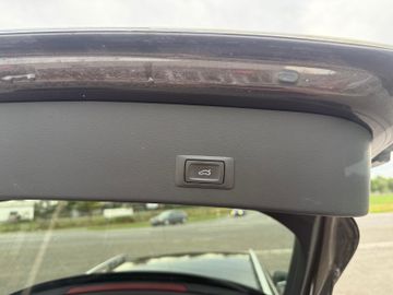 Audi A6 - 6