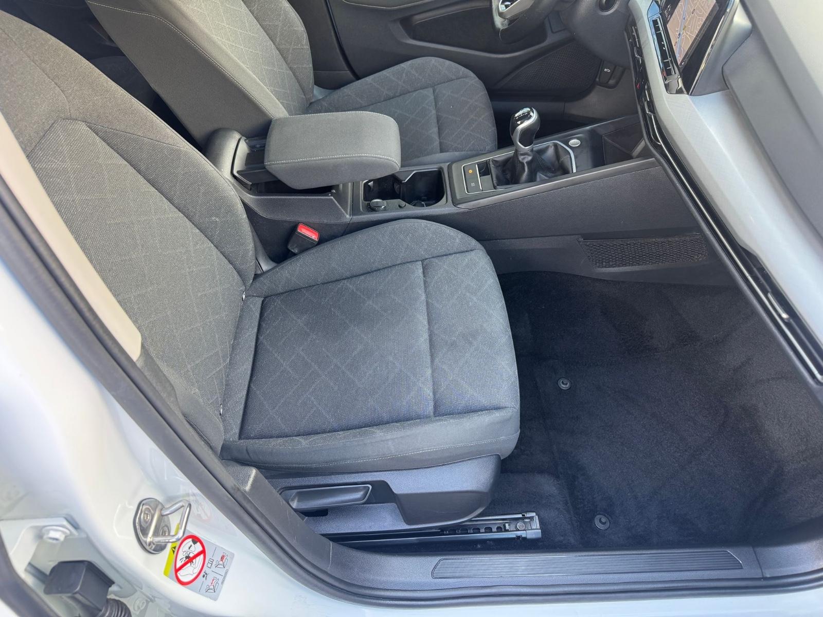 Volkswagen Golf VIII Lim. Life, миниатюра 9