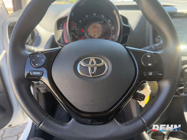 Toyota Aygo 1.0 X-Play Team Deutschland RFK Carplay PDC