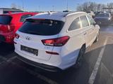 Hyundai i30 Kombi 1.0 T-GDI LED|SHZ||Navi|Car-Play|Klima - Hyundai i30 Gebrauchtwagen in Chemnitz