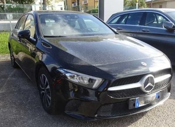 Mercedes-Benz Mercedes Classe A 180 180 D Sport 8G-DCT