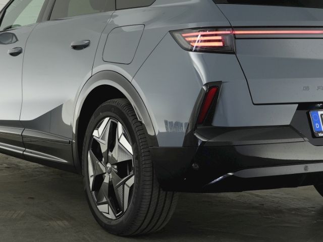 Grandland Electric B ULTIMATE AWD 73kWh+360°KAME