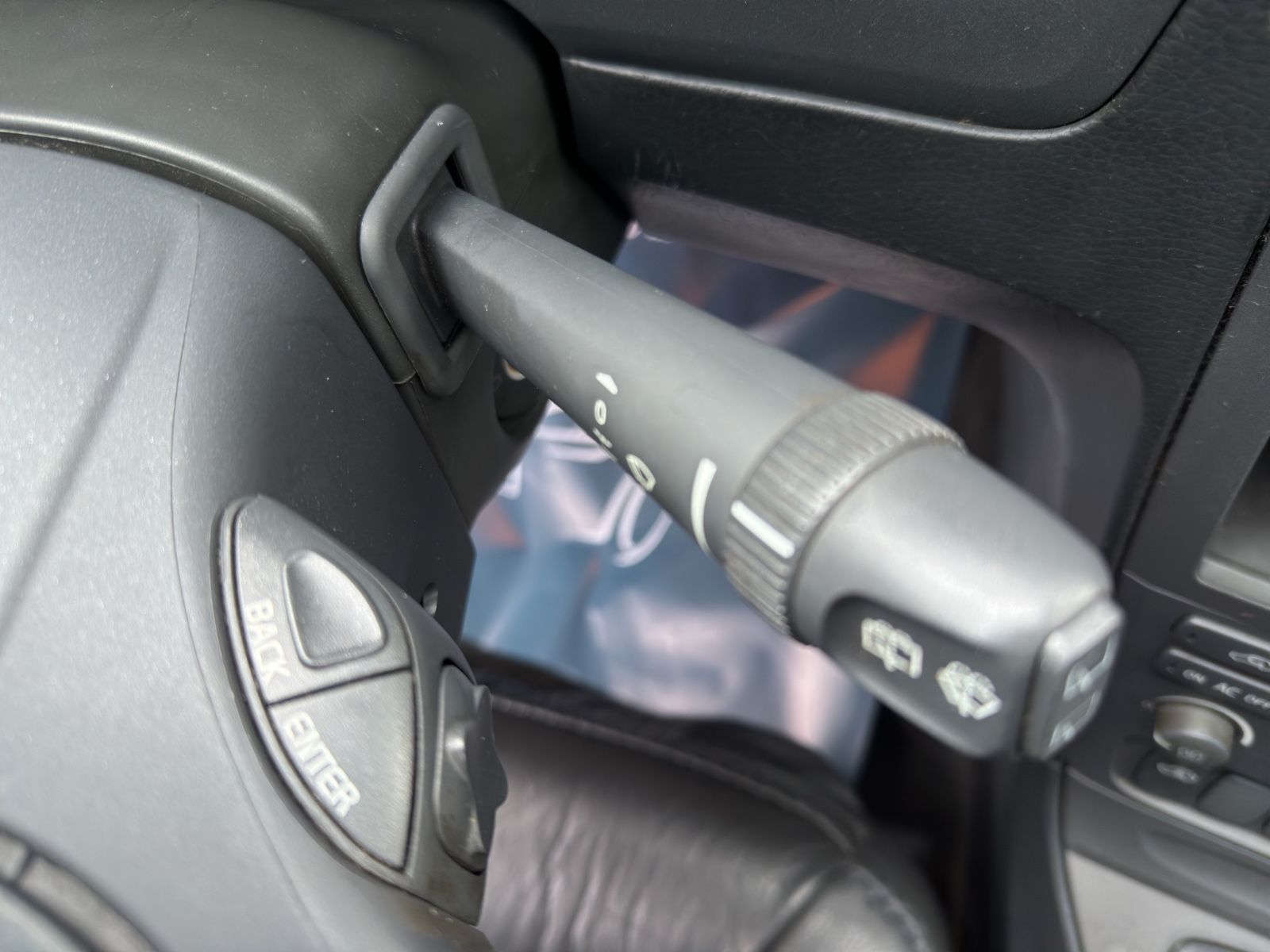 Fahrzeugabbildung Volvo V70 XC 2.4 T AWD/Leder/Schiebedach/Sitzheiz./