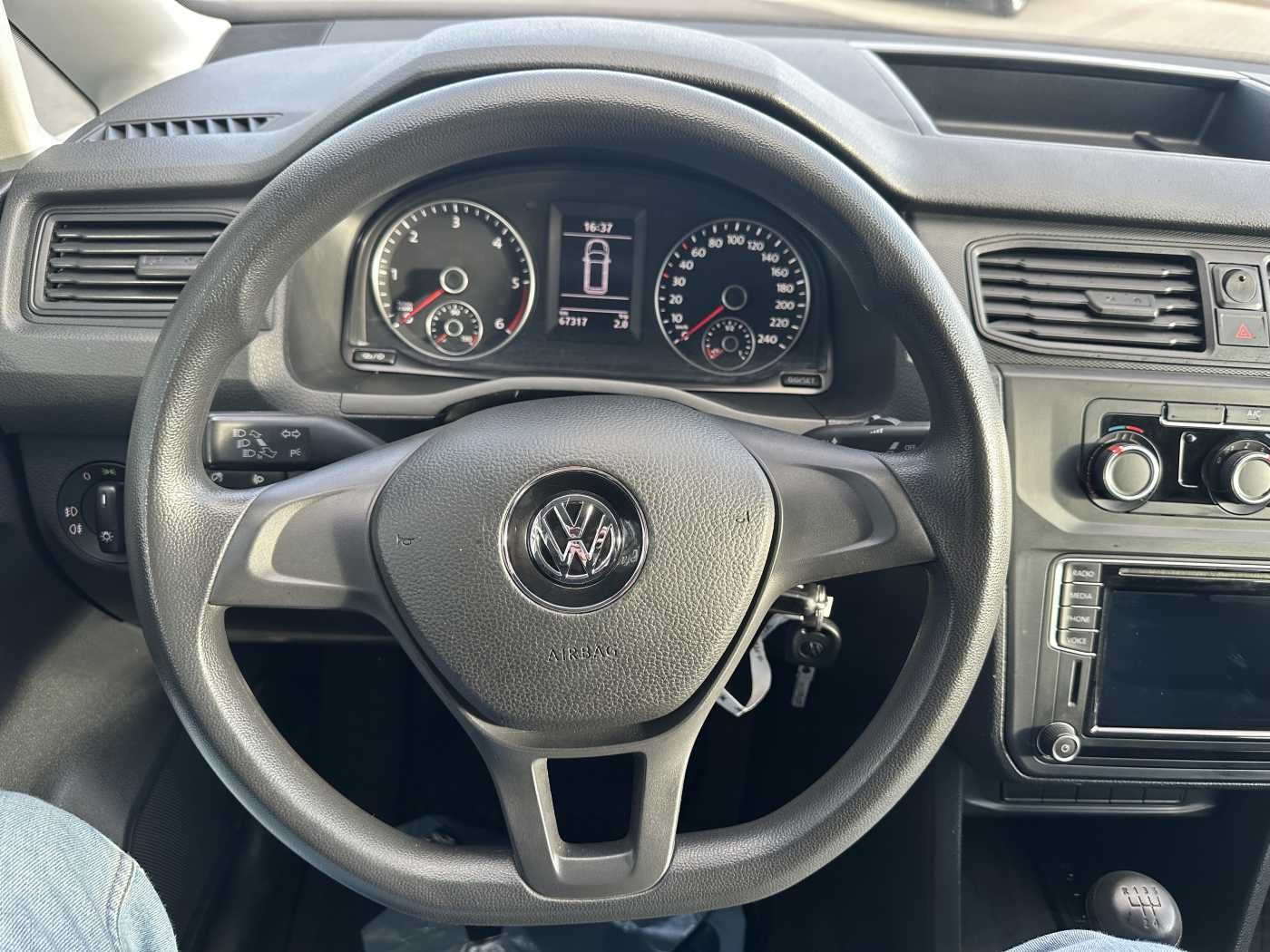 Fahrzeugabbildung Volkswagen Caddy 1.6 TDI Klima Navi 8Räder Trennwand klappb