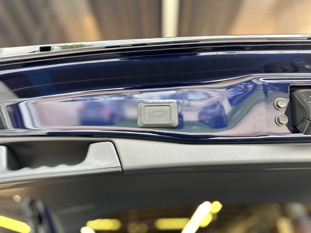Toyota RAV 4  Style x2 *JBL*360°*Sofort*