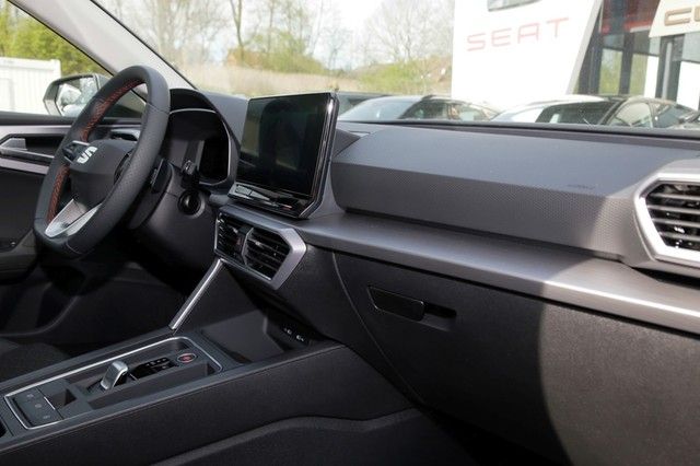 Fahrzeugabbildung SEAT Leon Sportstourer 2.0 TDI FR *LED*NAVI*SHZ*ACC*
