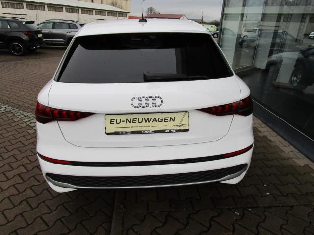 Fahrzeugbild 4