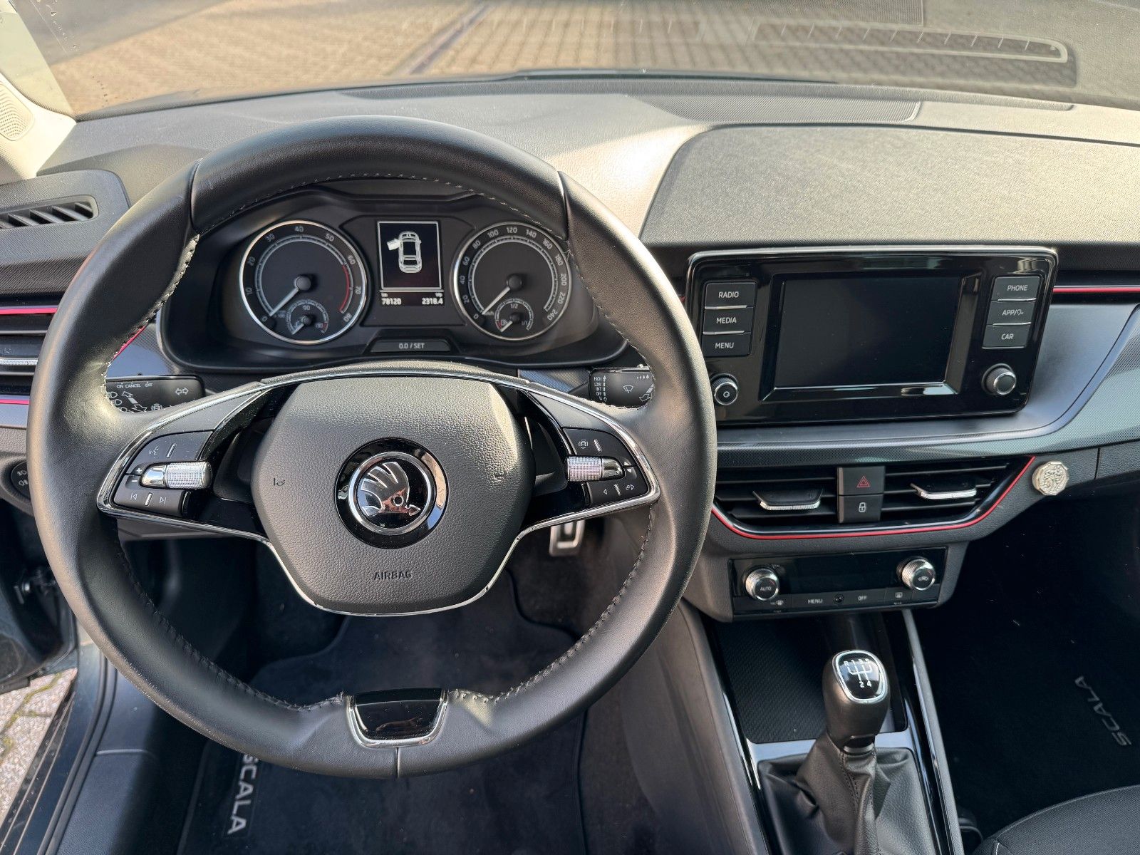 Fahrzeugabbildung SKODA Scala Ambition