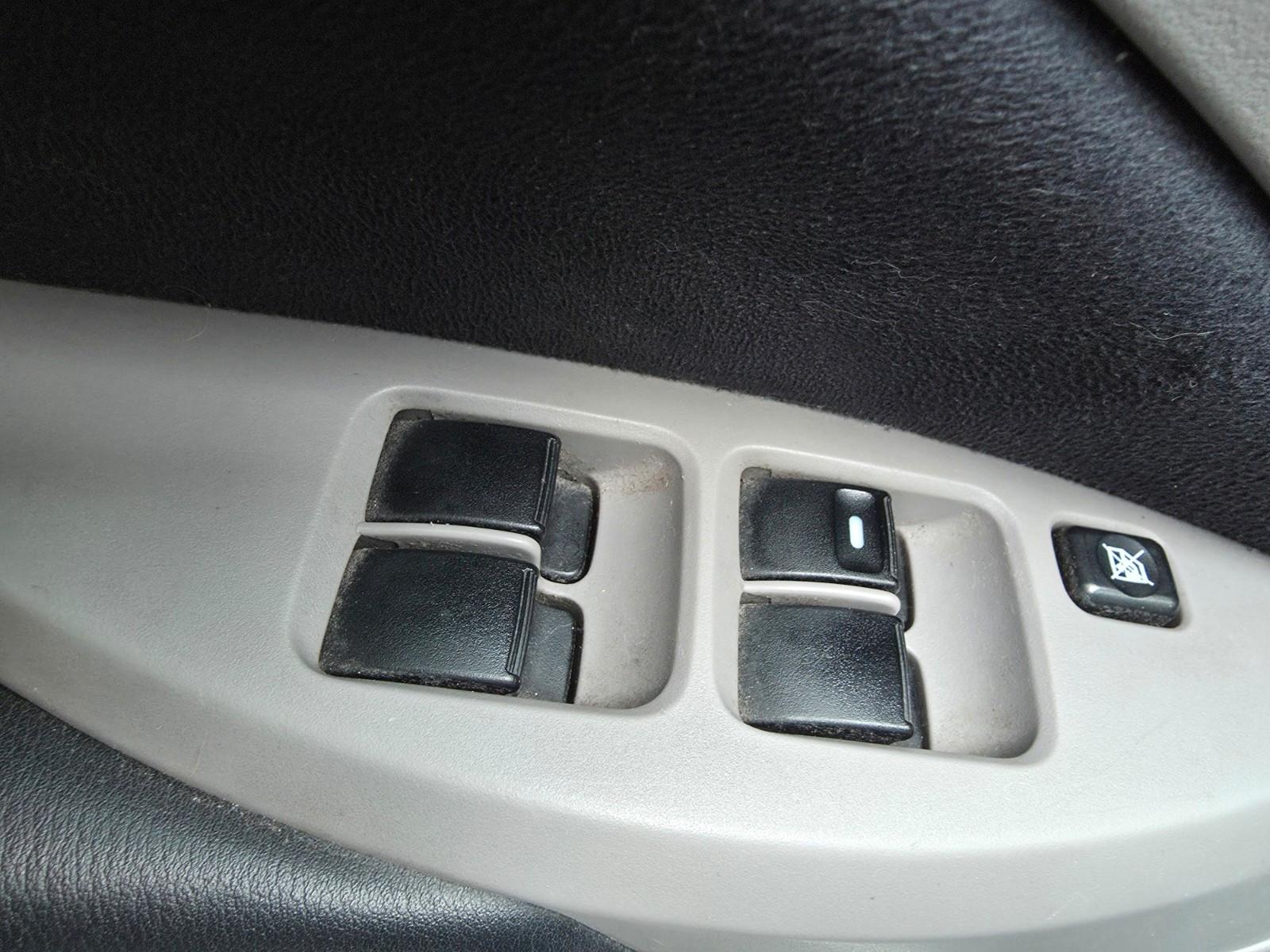 Mitsubishi Grandis 2008 — photo 12