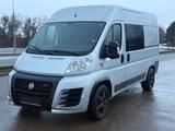 Fiat Ducato Renntransporter mit Bett und Standheizung - Fiat Ducato mit Diesel-Antrieb: 4 Sitzer