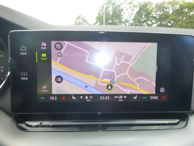 Fahrzeugabbildung Skoda Octavia Combi 2,0 TDI DPF >NAV/LED/SHZ/PDC/ACC<