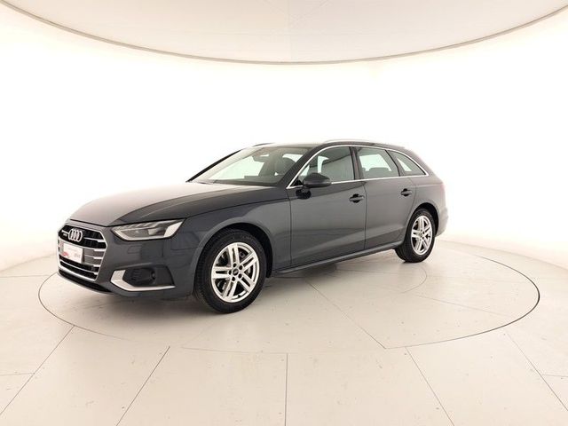 Audi A4 avant 40 2.0 tdi mhev business advanced 