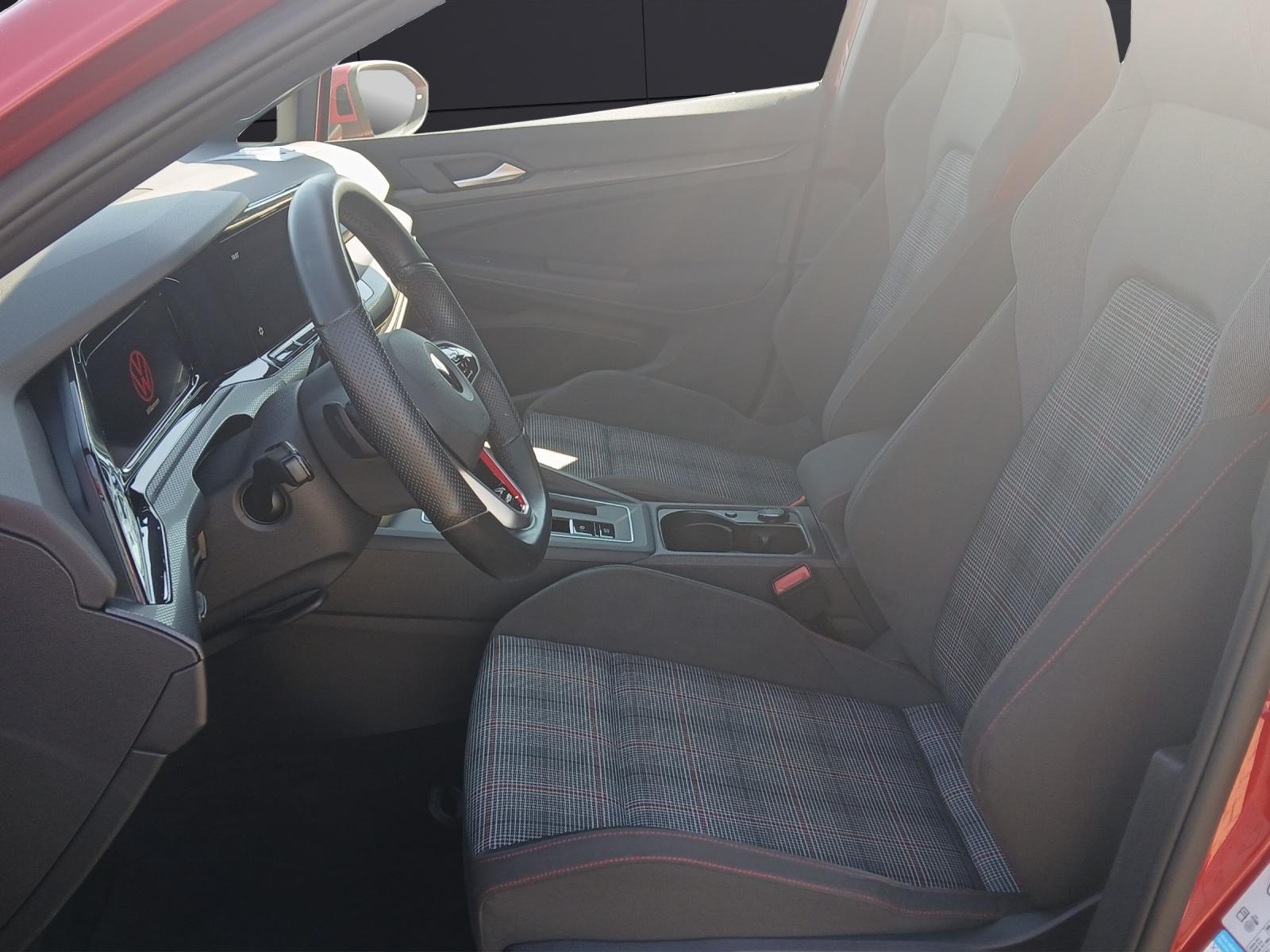 Volkswagen Golf VIII GTI DSG Matrix Navi AID ACC RFK Harman