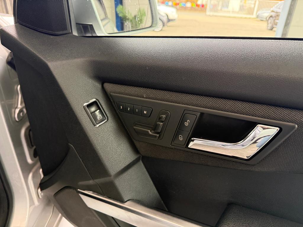 Mercedes-Benz GLK 320