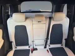 Fahrzeugabbildung Mercedes-Benz GLB 220d 4Matic AUTOMATIK Navi Sh Distronic Lane