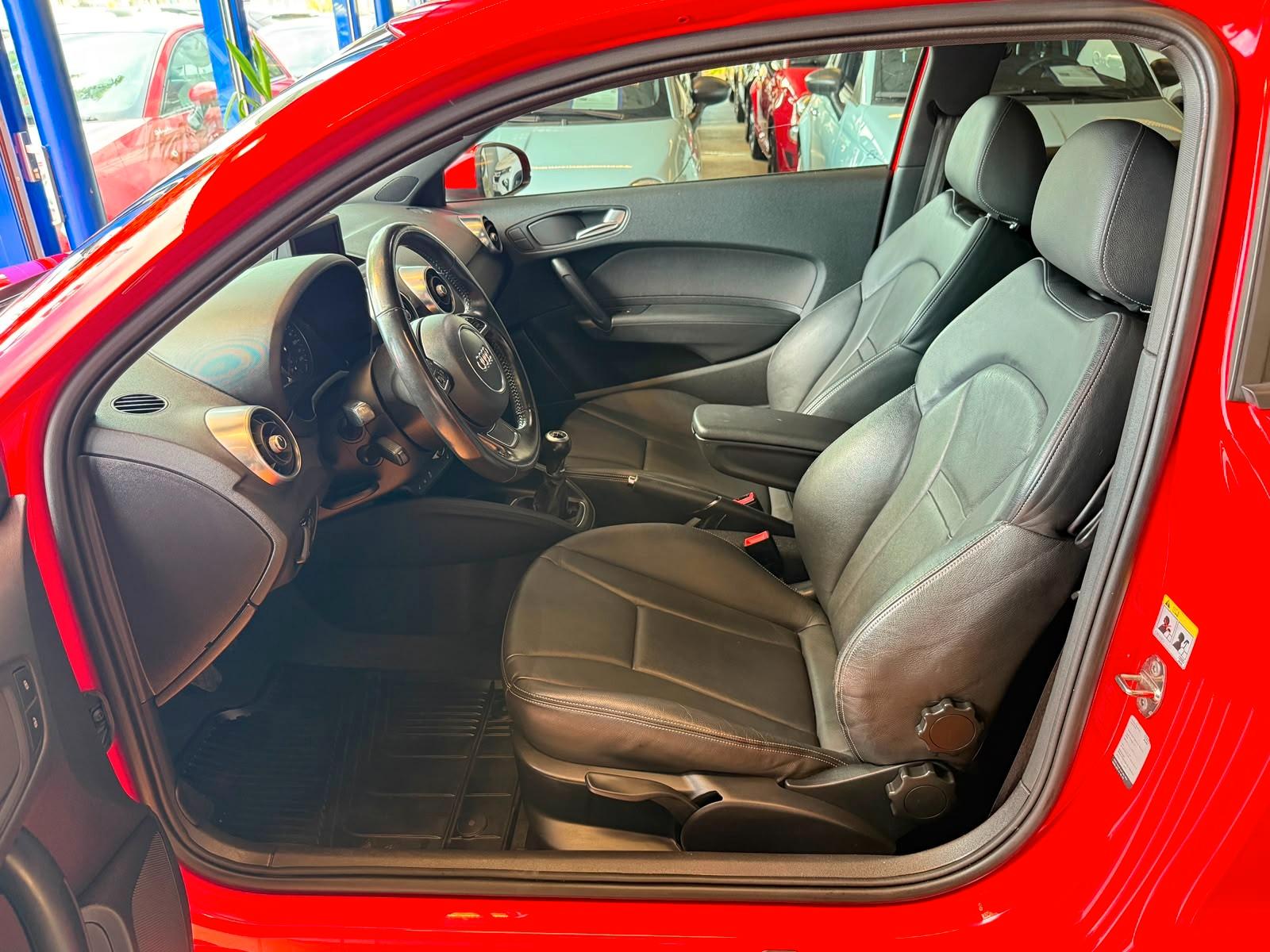 Audi A1 Sportback Volleder / Navi / Klimaautomatik
