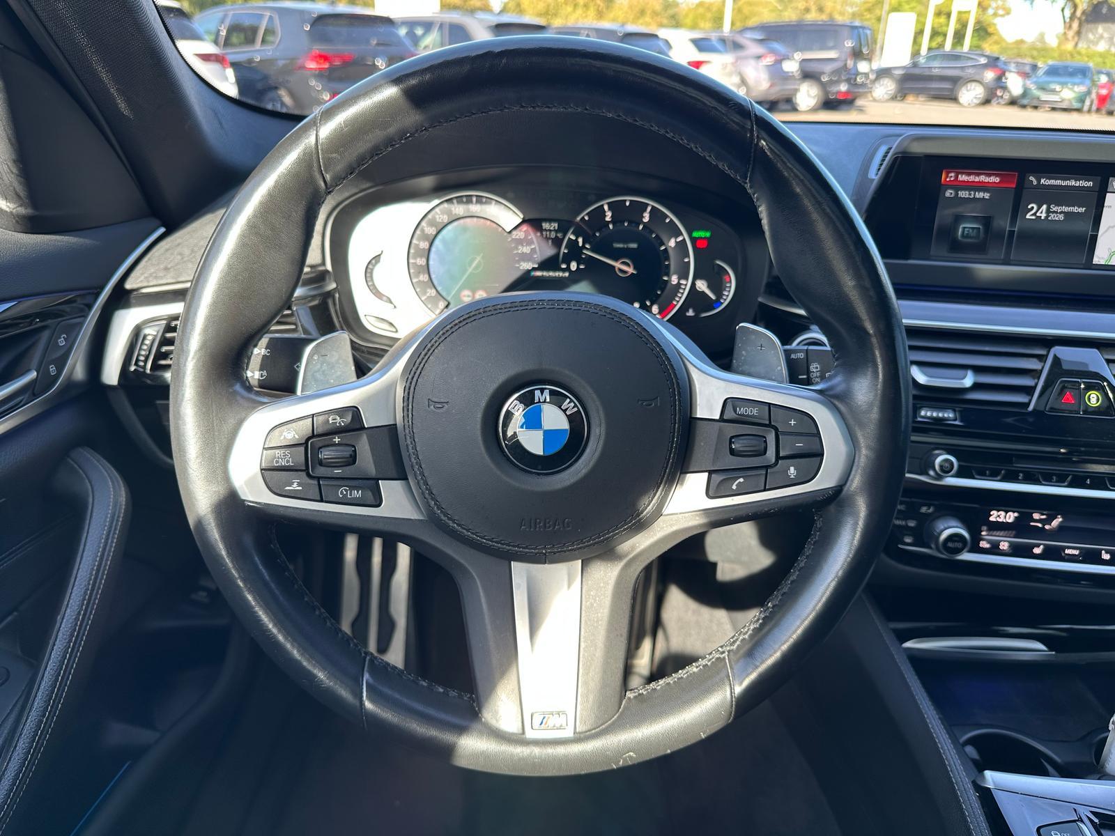 BMW M550 3.0 TURBODIESEL*TWA*360°CAM*SHZ*PANO*ALU | 400 ch | 4X4 | BVA