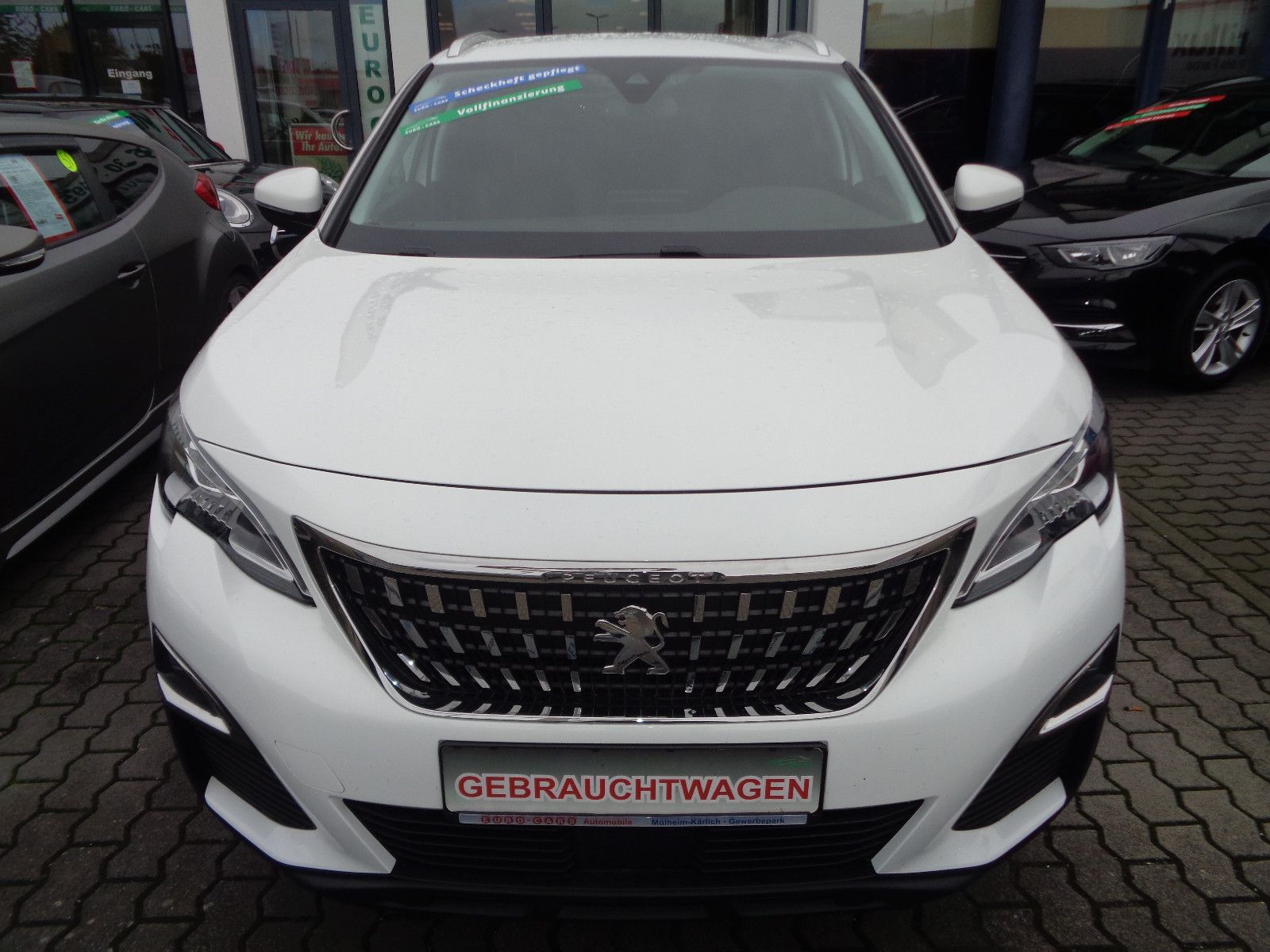 Fahrzeugabbildung Peugeot 3008 1.2 PureTech 130 / AUTOMATIK / 1. HAND